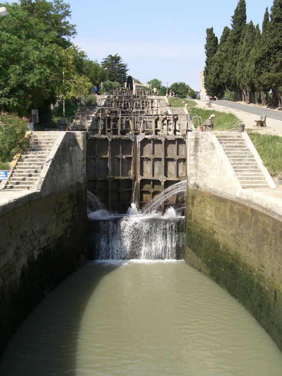 Kanal du Midi die cxluses de Fonsranes
