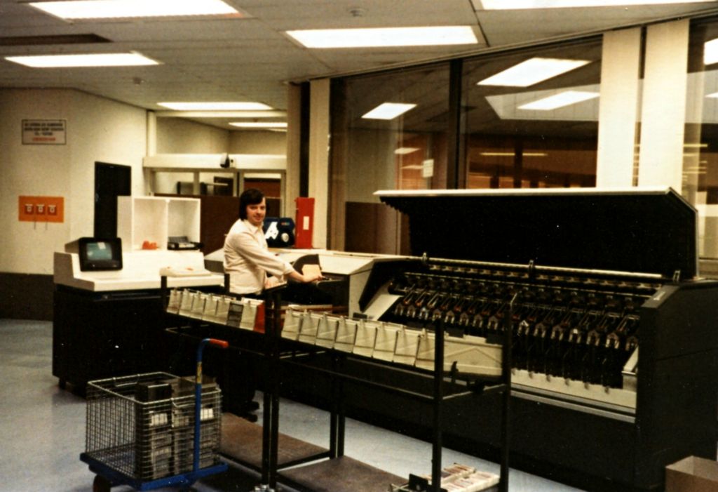 OBL 4256 Dt. Bank 1986